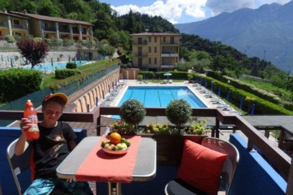 TIGNALE - APARTMENT VISTA BLU 107 WITH POOL AT LAKE GARDA