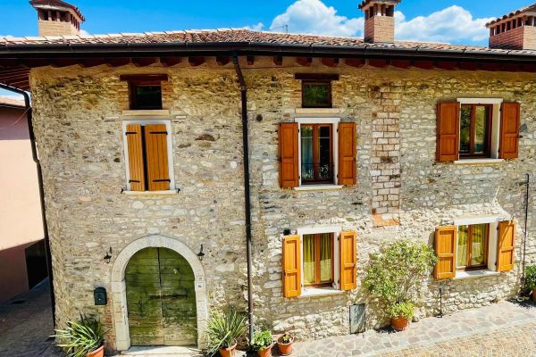 Antico Borgo Prabiù Apartment Hegos