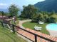 Blick auf den Pool und die großzügige Liegewiese - Appartement Emanuela - Gardasee